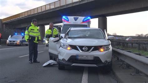 Unfall Auf Der A30 Bei Salzbergen Zwei Erwachsene Und Ein Kind NOZ