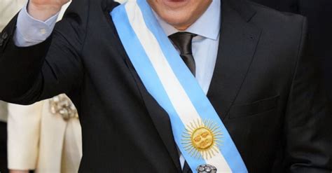 Javier Milei De Direita Toma Posse Como Presidente Da Argentina