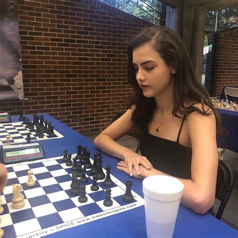 Twitch Streamer Boxbox Stuns Chess Master Alexandra Botez With