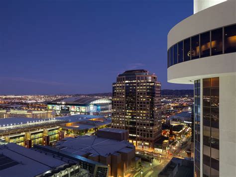 Hyatt Regency Phoenix | Book Your Downtown Convention Center Stay