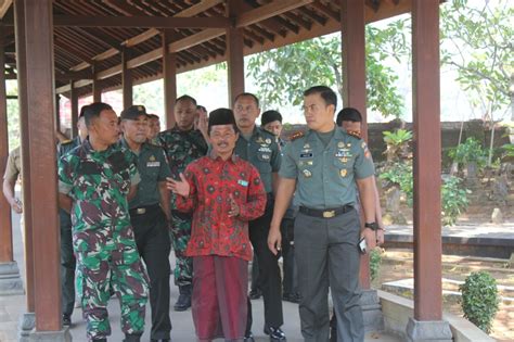 Menyambut HUT RI Ke 77 Dandim 0719 Jepara Ziarah Makam Ratu Kalinyamat