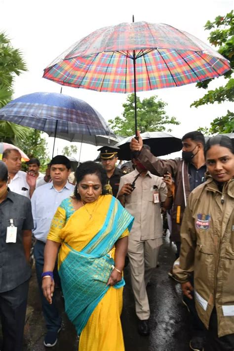 Governor Tamilisai Inspects Flood Affected Areas In Aswapuram