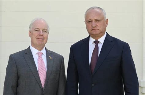 Igor Dodon A Avut O Ntrevedere Cu Ambasadorul Sua Care Au Fost