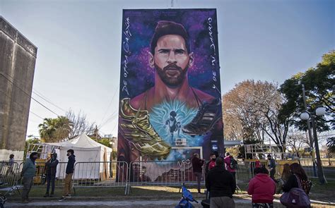 Lionel Messi Inmortalizado En Impresionante Mural En Rosario