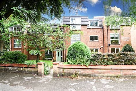 A Fantastic Penthouse Apartment In The Heart Of Didsbury Village