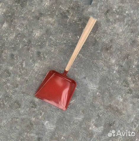 Совок металлический с деревянной ручкой купить в Мытищах | Товары для ...
