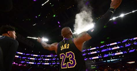 Lebron James Se Convierte En El Primer Jugador De La Nba Que Supera Los 39 000 Puntos