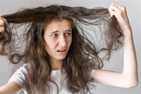 Frizz In Hair Causes And Solutions Annvio