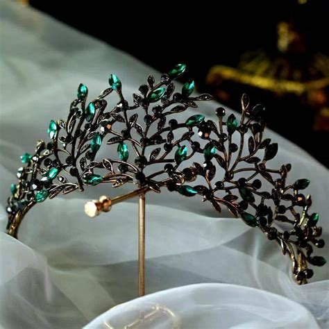 Baroque Black Bridal Tiara With Green And Black Swarovski Etsy Leaf