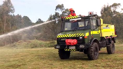 Unimog Combate Incendios Forestales De Interfaz Youtube