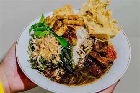 Resep Pecel Rawon Makanan Khas Banyuwangi Yang Unik Perpaduan Bumbu