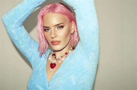 Midweek Uk Chart Anne Maries ‘unhealthy Takes Narrow Lead