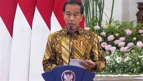 Jokowi Curhat Sering Dibikin Kesal Karena Jadi Kambing Hitam Paling