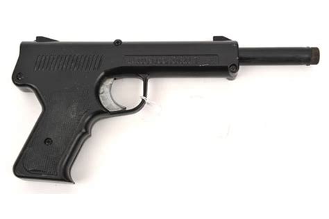 A 177” English Diana Sp50 Pop Out Air Pistol Some Chips To Lacquered