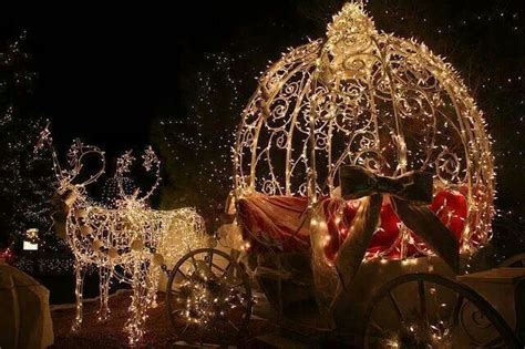 Horse And Carriage Christmas Spirit Christmas Light Displays