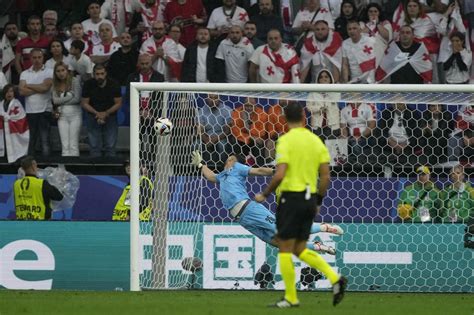 Euro Turchia Georgia Il Team Di Montella In Testa Al Gruppo