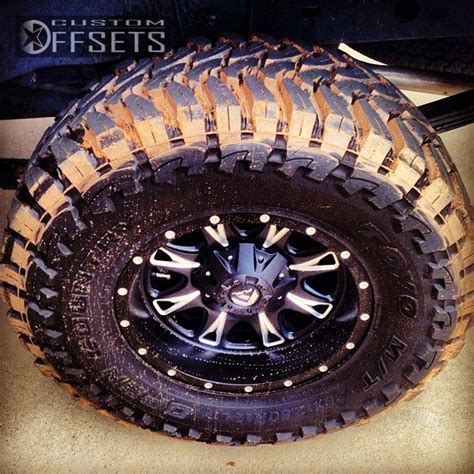 Wheel Offset Toyota Tundra Aggressive Outside Fender Suspension