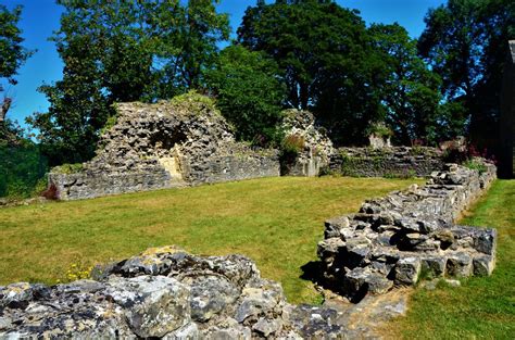 Pickering Castle | Get Tickets, Visitor Info | Castles History