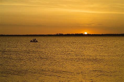 Lake Conroe, Texas - WorldAtlas