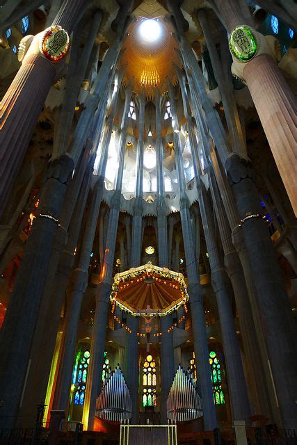 Interiors - Sagrada Familia by Antoni Gaudi | Antoni gaudi, Gaudi ...