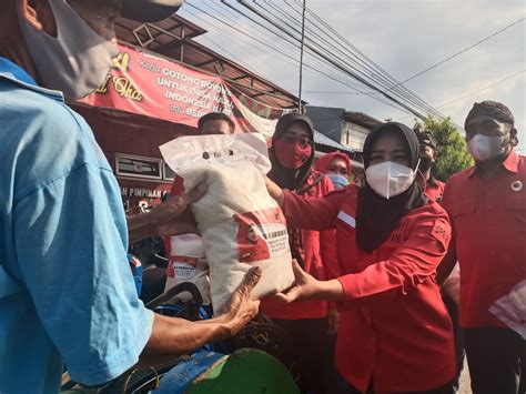 Dewi Aryani Dan DPC PDI Perjuangan Kota Tegal Gelar Pengobatan Gratis