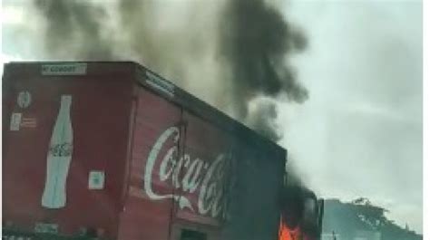 Fogo Em Caminh O No Anel Vi Rio Interdita Trecho No Sentido Eus Bio