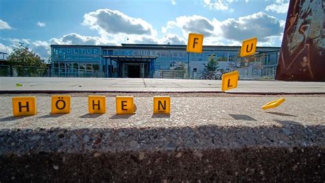 Sch Lerinnen Und Sch Ler Der Clermont Ferrand Mittelschule Regensburg