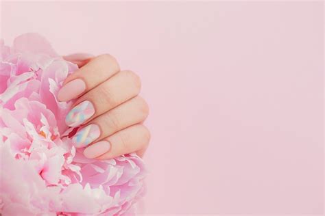 8 Pastel Nail Designs That Prove Pastel Nails Aren't Just For Spring ...