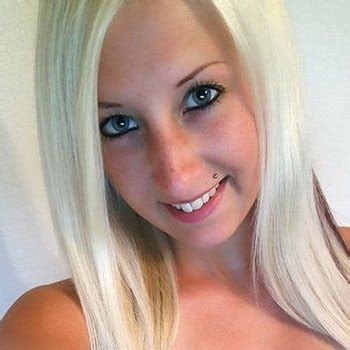 Leonie Pur Babe Page Watch This Pornstar On FreeOnes