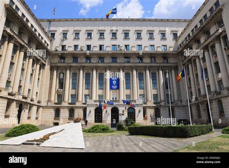 Nicolae ceausescu balcony 1989 hi-res stock photography and images - Alamy