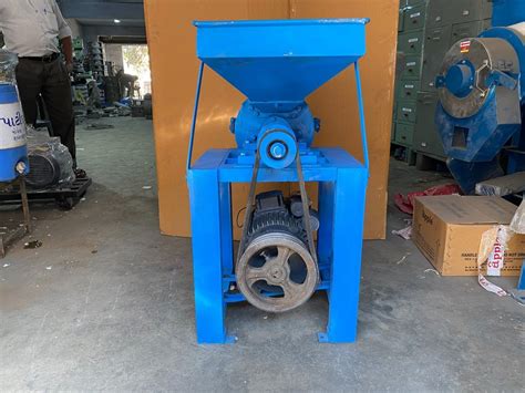 Grind Grins And Spices Mild Steel Hammer Pulverizer Masala Making Machine 2 Hp Hammer Pulveriser