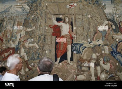 tourists in tapestry room, vatican museum, rome Stock Photo - Alamy