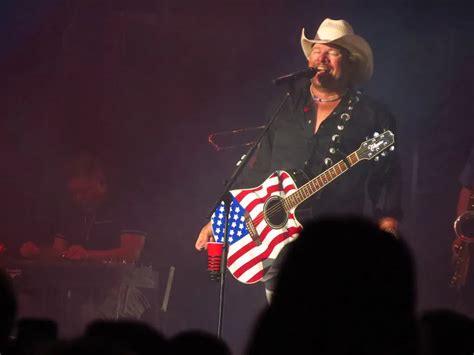 Country Singer Toby Keith Passes Away At Age 62 Country 94