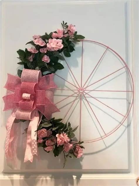 40 Bicycle Wheel Wreath Ideas That Look Absolutely Stunning