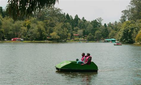 Tourist Boating at Kodaikanal Lake. Editorial Photography - Image of ...