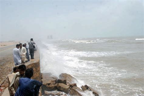 Authorities On High Alert As Cyclone Nears Sindhs Coastline