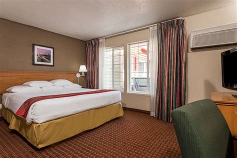 Ramada by Wyndham Portland | Portland, OR Hotels