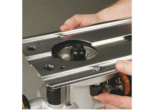 Фрезер погружной с микролифтом CMT7E 2400 Вт Украина.