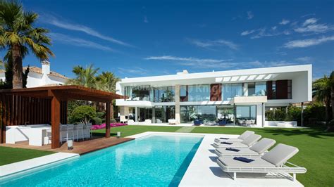 Villas Y Chalets De Lujo En Venta En Marbella