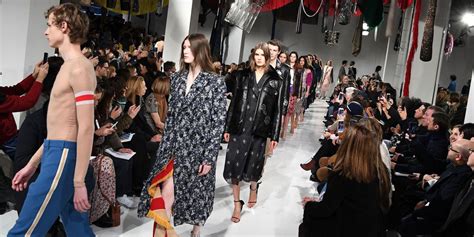 64 Looks From Calvin Klein Collection Fall 2017 NYFW Show - Calvin ...