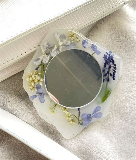Карманное зеркало | Resin, Deco