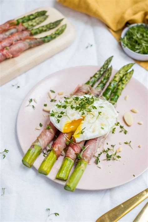 Asperges Met Gedroogde Ham En Gepocheerd Eitje Makkelijke Recepten