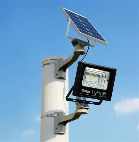 Reflector Led Solar W Panel Solar Recargable Y Fotocelda Mas Led Bajio