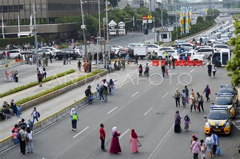 REKAYASA LALU LINTAS PUNCAK ACARA HUT DKI JAKARTA ANTARA Foto