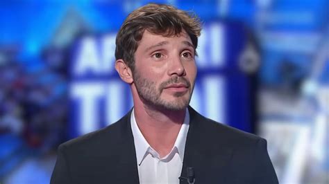 Fabrizio Corona svela perchè Stefano De Martino sarà ad Affari Tuoi La