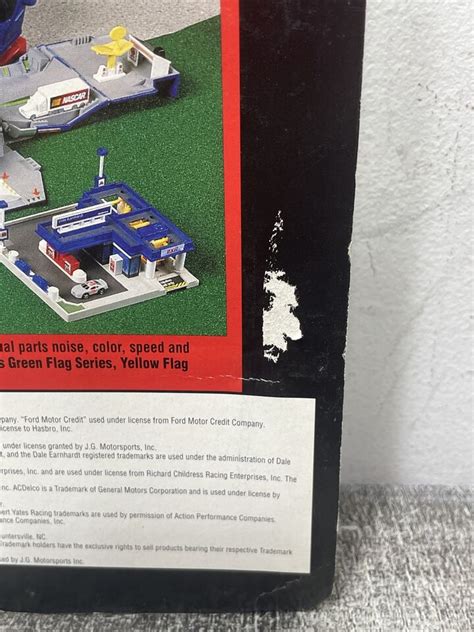 Vintage Micro Machines Nascar Winners Circle Jeff Gordon Green Flag