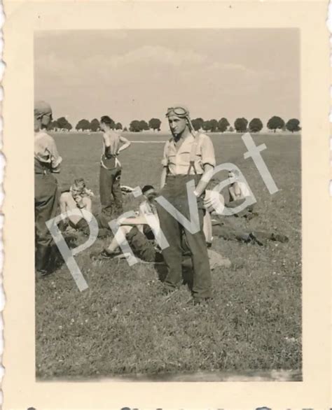 Foto Wkii Soldaten Wehrmacht Luftwaffe Feldflugplatz Schlesien Polen F