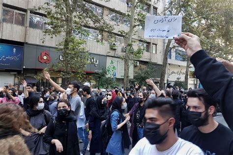 Le proteste in Iran si spostano nelle università