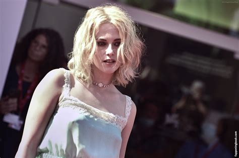 Kristen Stewart Nude The Fappening Photo FappeningBook