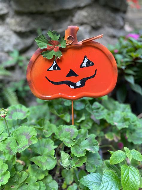 3 Metal Pumpkin Yard Stakes Halloween Yard Decor Jack O Lantern